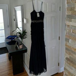 Cache Gorgeous Navy Blue beaded gown new w/tags